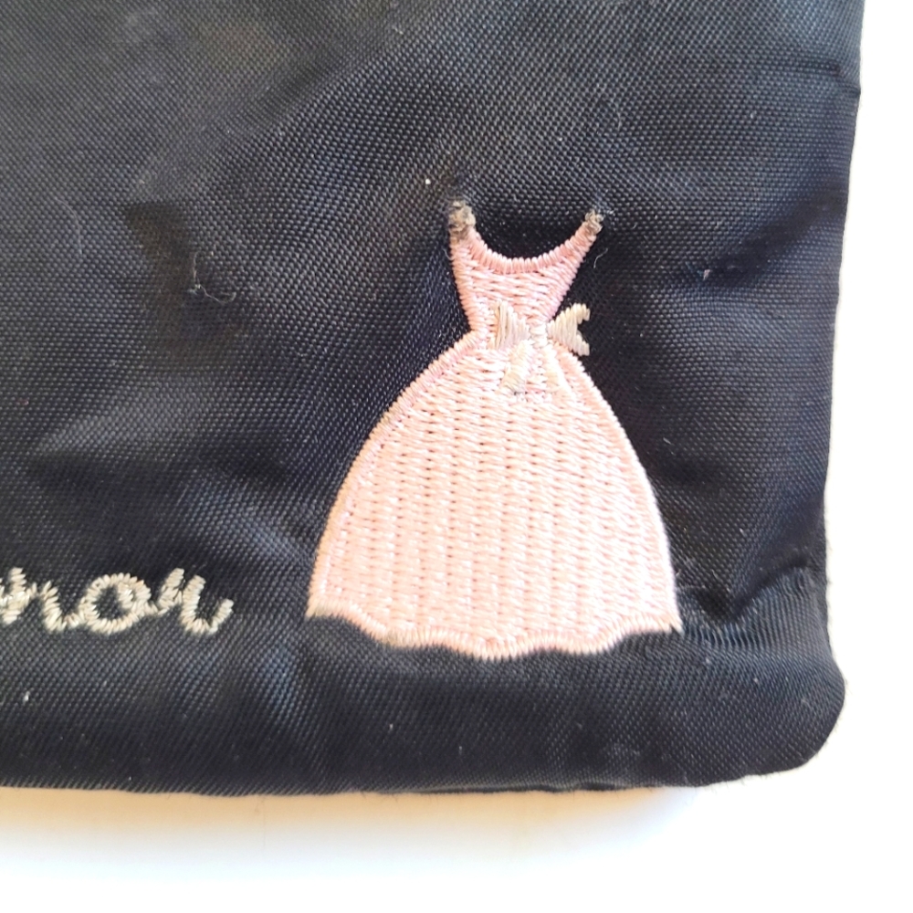 $5 or Free Zipper pouch - Picture 4 of 9